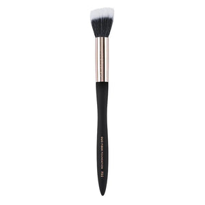Artistry Series | Duo Fiber Foundation Brush - Daily Health & Beauty