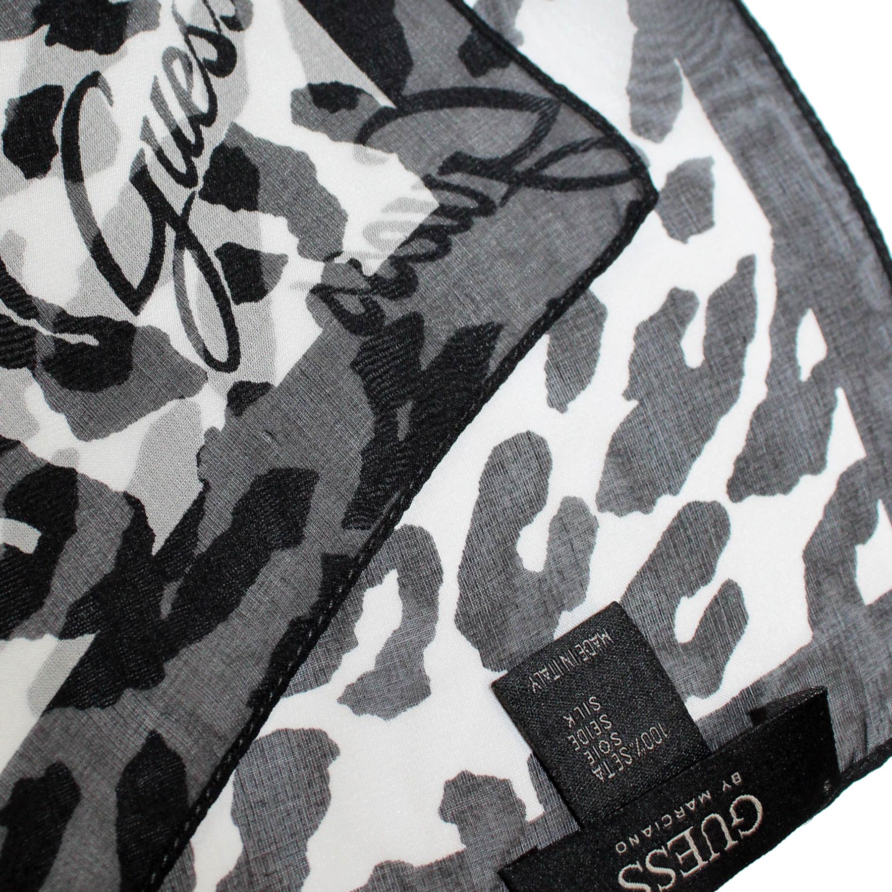 udvande Bug igennem Guess Scarf Black White Animal Print - Chiffon Silk Shawl - BLACK FRID -  Como Milano