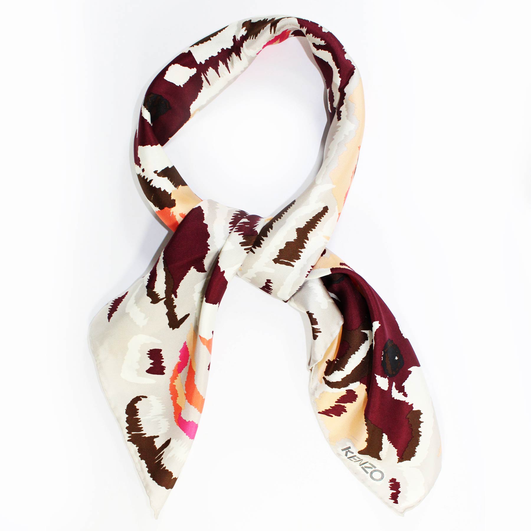 maroon and gray scarf