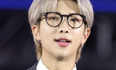 Rm’s Stunning Rounded Specs