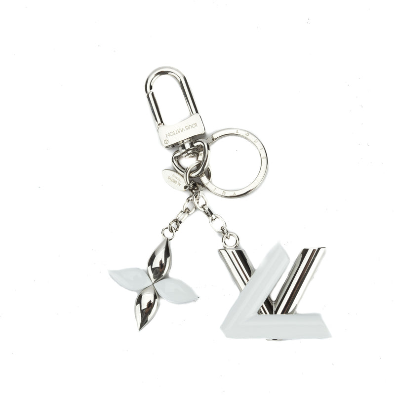 Louis Vuitton Silver Twist Key Holder charm (Pre Owned) – LuxeDH
