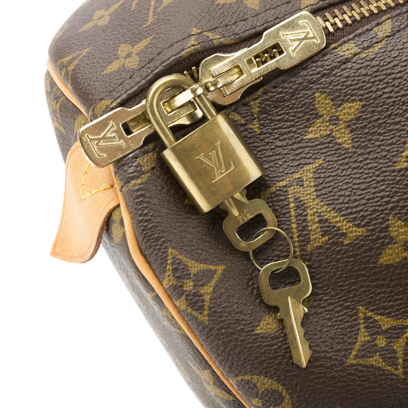 Louis Vuitton Monogram Keepall 55 Bag (Pre Owned) – LuxeDH