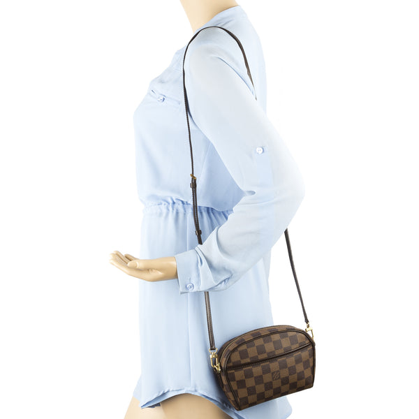 Louis Vuitton Damier Ebene Ipanema Pochette Bag (Pre Owned) - 3183008 | LuxeDH