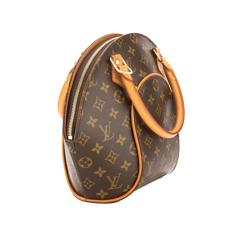 Outfit with Louis Vuitton Alma Bag - Lollipuff