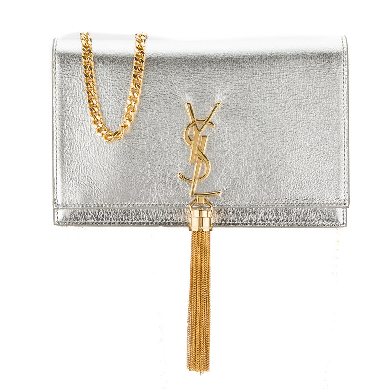 kate chain wallet with tassel in grained metallic leather