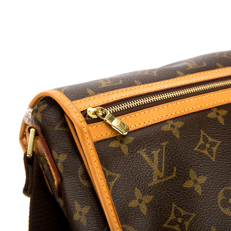 Louis Vuitton Monogram Canvas Bosphore Messenger PM Bag (Pre Owned) – LuxeDH