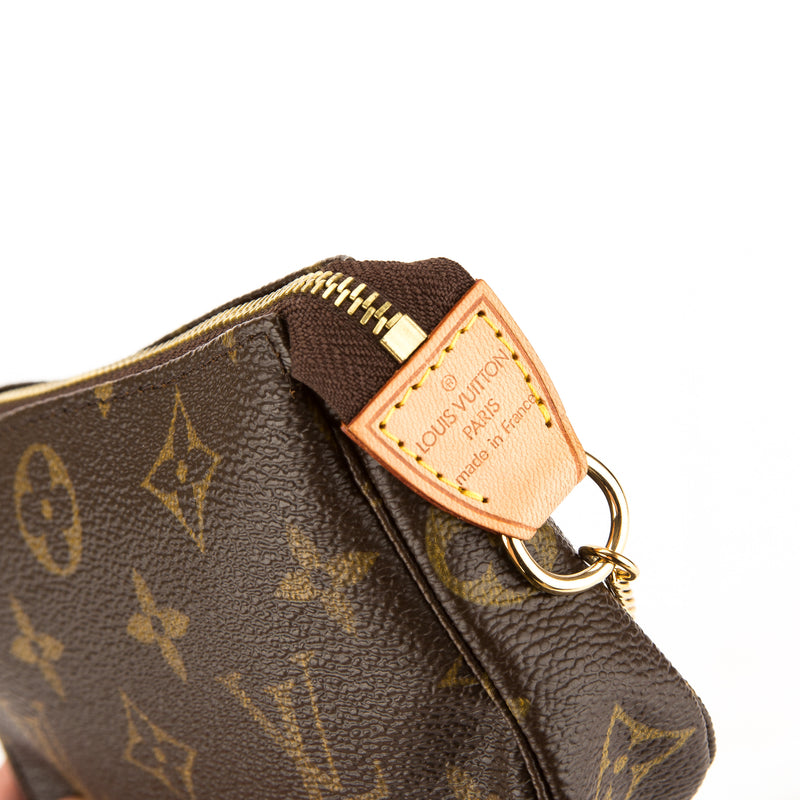 Louis Vuitton Monogram Canvas Mini Pochette Accessoires Bag (Pre Owned – LuxeDH