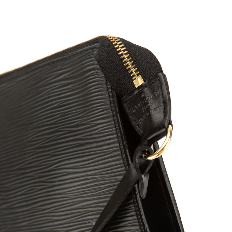 Louis Vuitton Noir Epi Leather Pochette Accessoires 24 Bag (Pre Owned) – LuxeDH