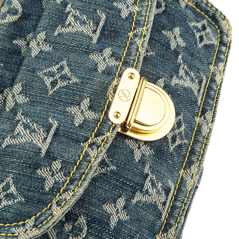 Louis Vuitton Blue Monogram Denim Bum Bag (Pre Owned) – LuxeDH