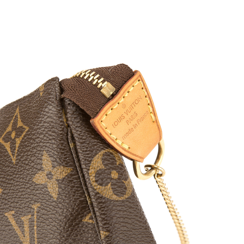 Louis Vuitton Monogram Canvas Mini Pochette Accessoires Bag (Pre Owned – LuxeDH