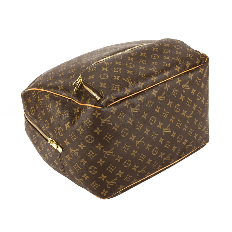 Louis Vuitton Classic Monogram Canvas Evasion Travel Bag .