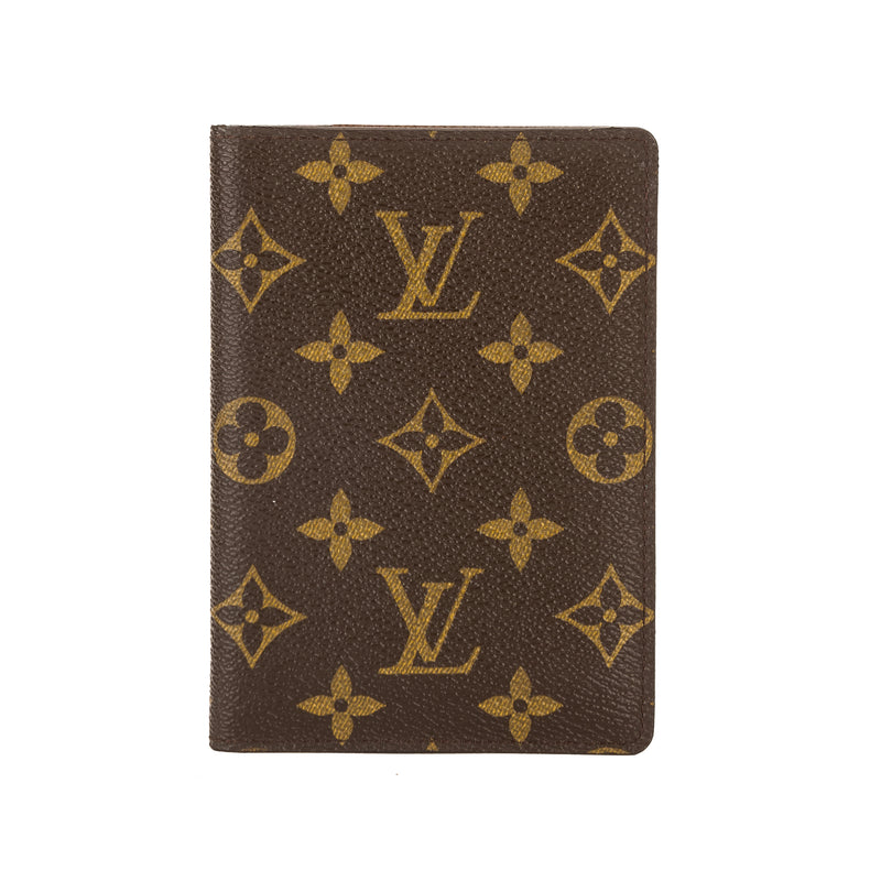 Louis Vuitton Monogram Canvas Passport Cover (Pre Owned) – LuxeDH