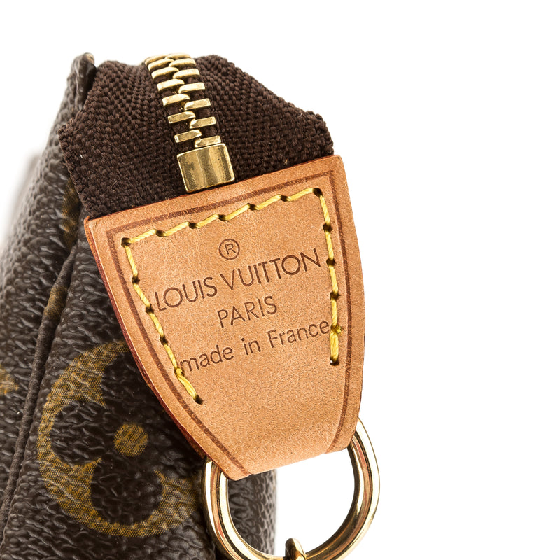 Louis Vuitton Mini Pochette Accessoires Monogram Fuchsia Monogram