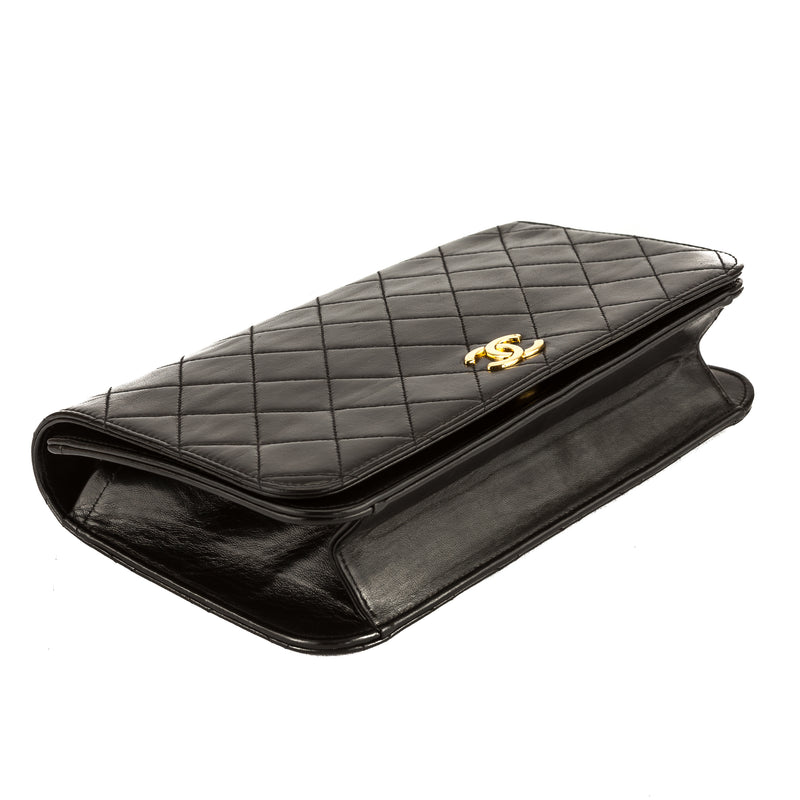 Chanel Black Quilted Lambskin Leather Chain Clutch Bag (Pre Owned) – LuxeDH
