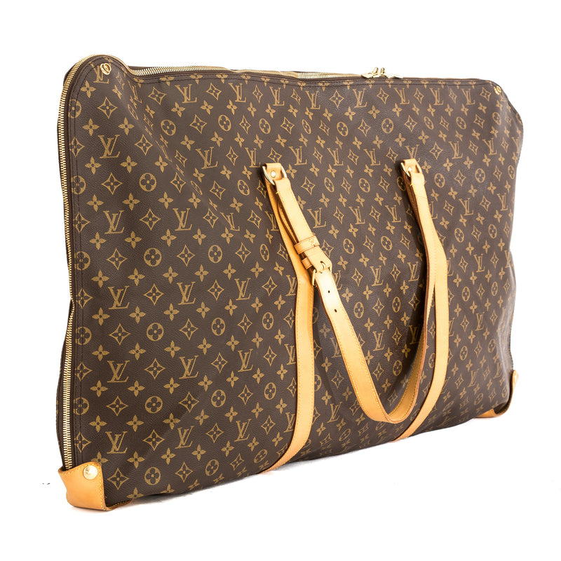 Louis Vuitton Monogram Canvas Kabul Garment Suit Cover (Pre Owned) – LuxeDH