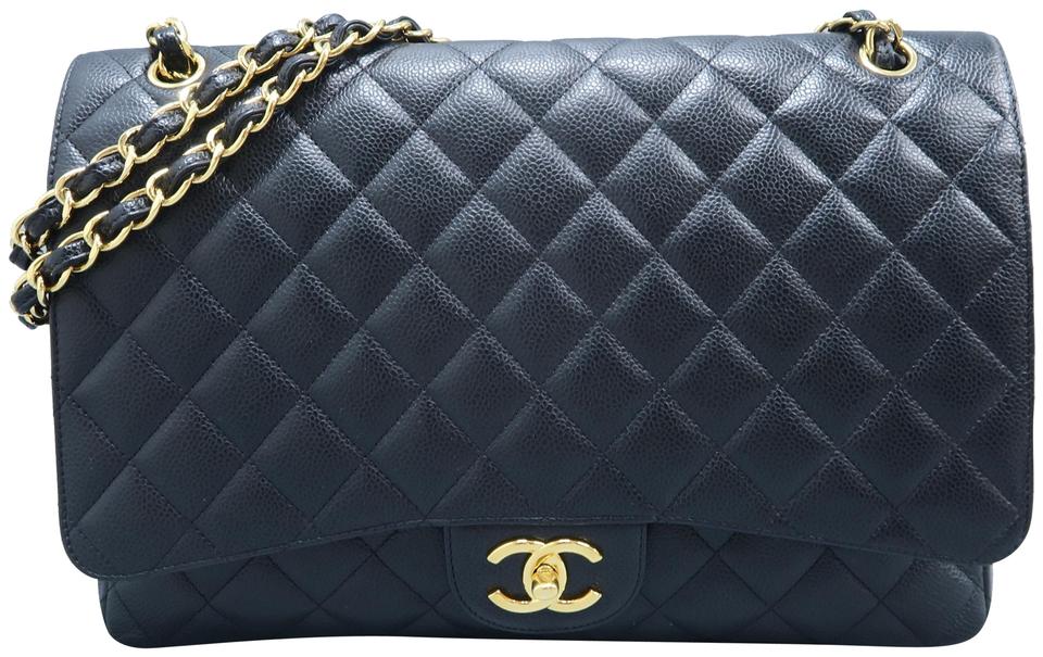 chanel maxi black caviar