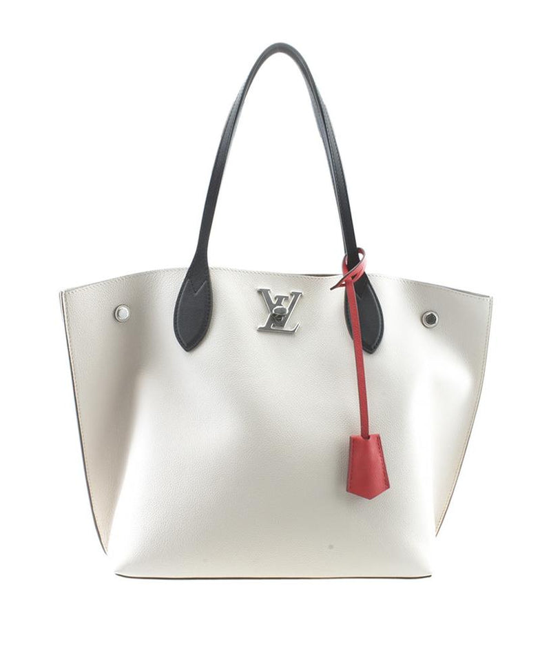 Louis Vuitton Lockme Go M55237 White Leather Tote – LuxeDH