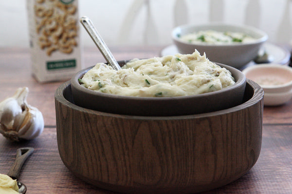 vegan and dairy-free garlic mashed potatoes