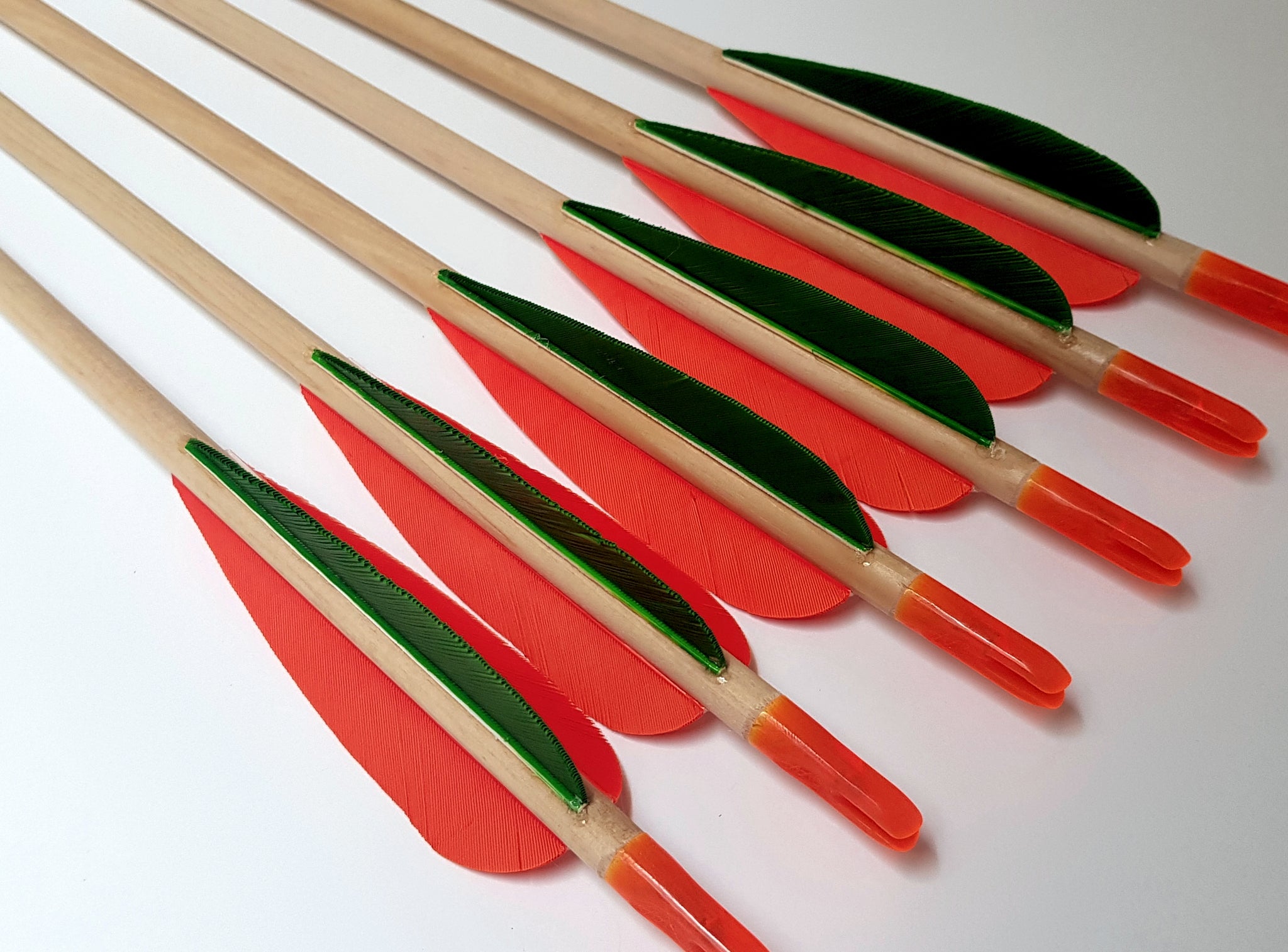 KG Standard Wooden Arrows with 3" Feathers - 5/16 Spine – KG Archery Ltd.