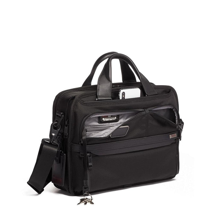 tumi laptop carrier