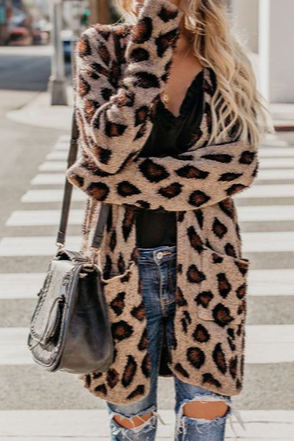 Collarless Flap Pocket Leopard Printed Outerwear