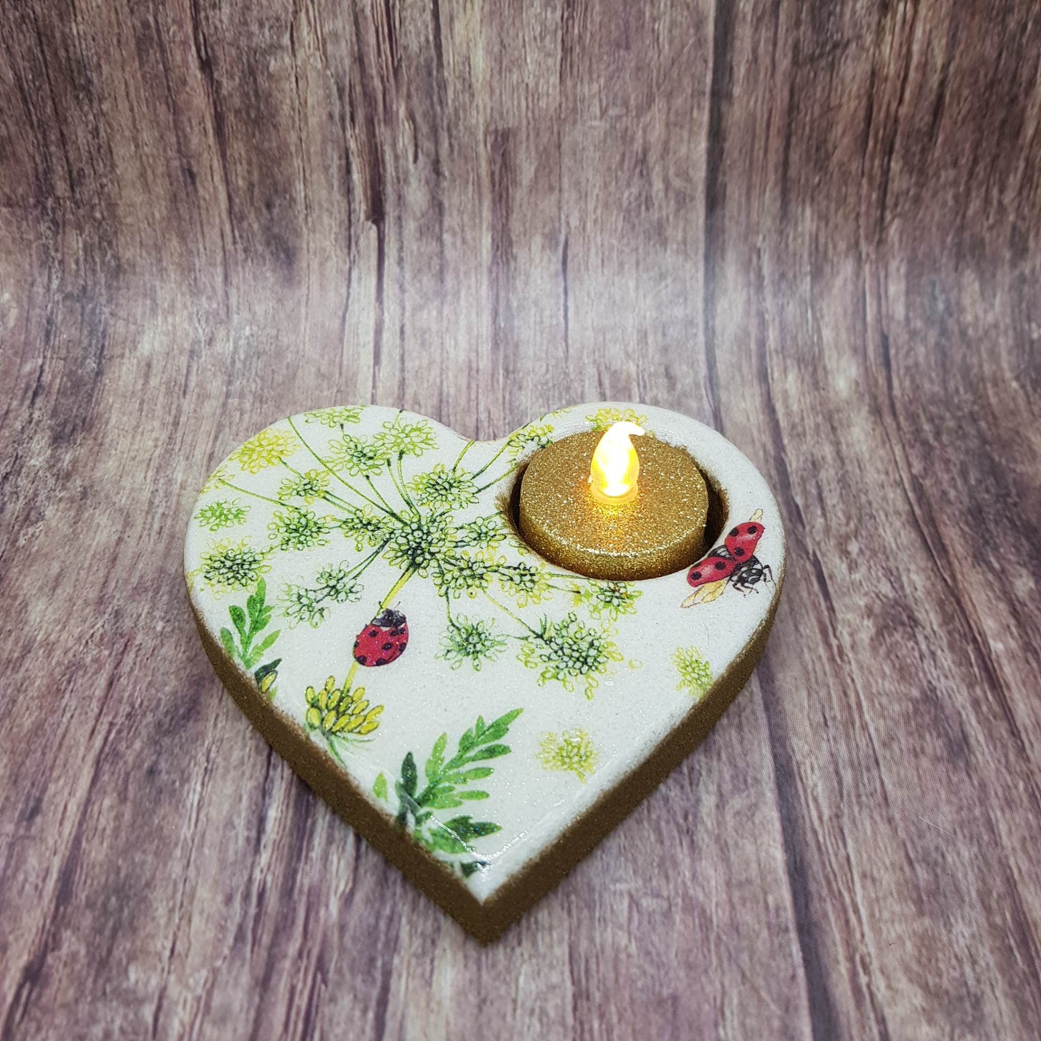 Ladybug design wooden heart shaped candle holder and flameless candle set –  Gift Affair
