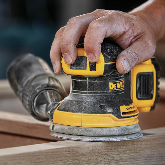  DeWalt  DCW210D1 20 Volt 5 Inch  2 0Ah Brushless Random 