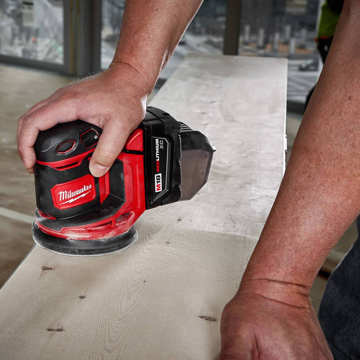 Milwaukee 2648-21 M18 FUEL 18V 5-Inch Cordless Random Orbit Sander Kit — Factory Authorized Outlet