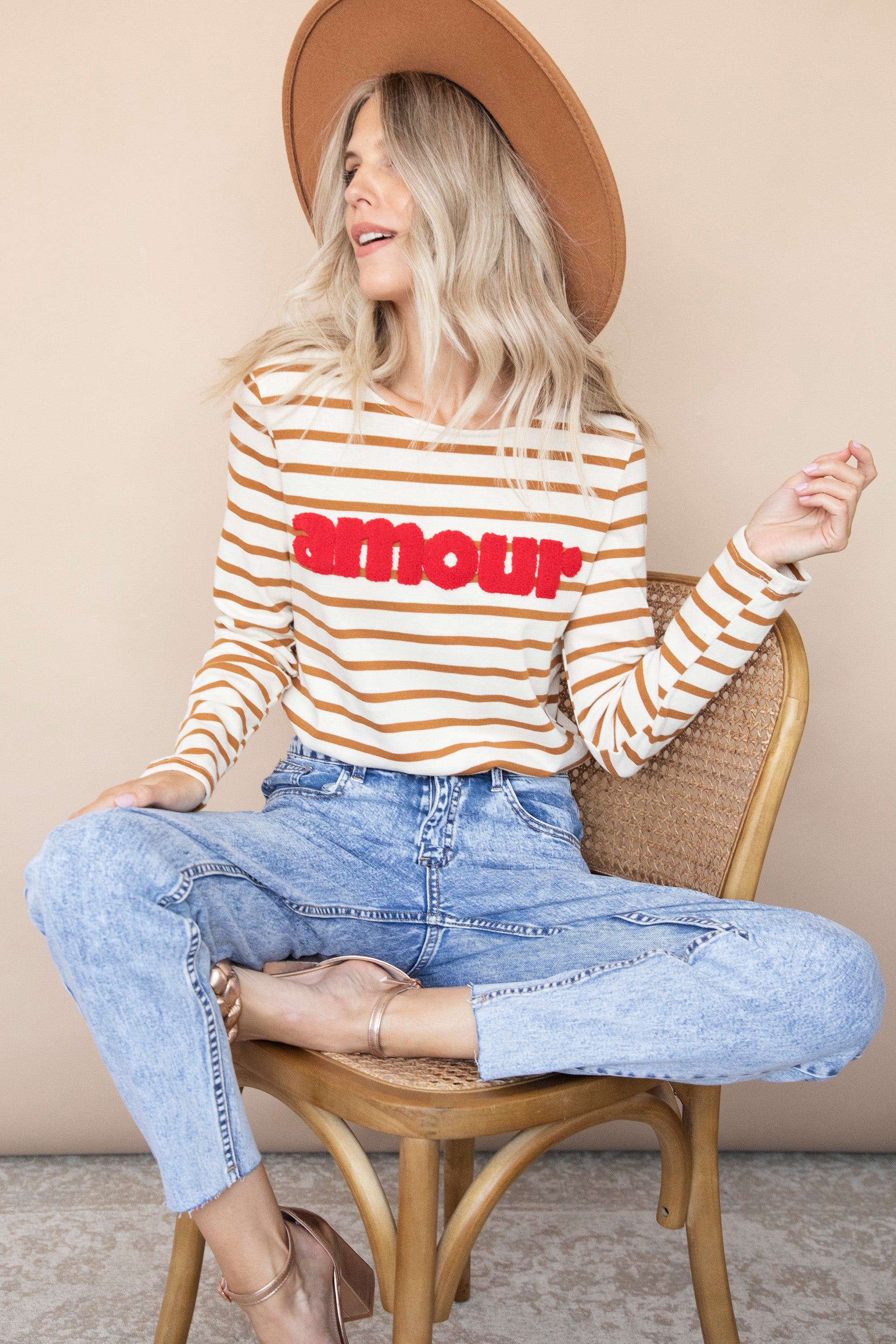 Image of Amour Stripes<br />Camel/Red - Longsleeve