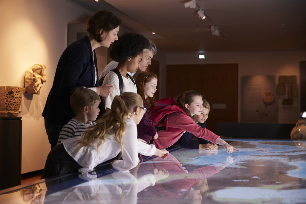 children looking at map