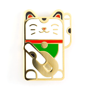 lucky cat pin