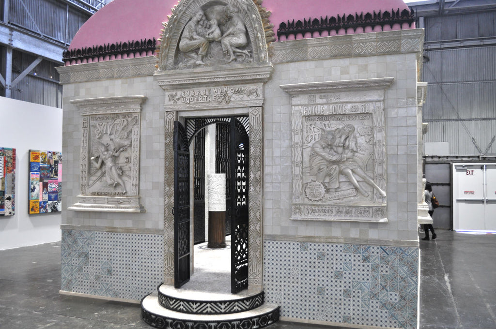 FAILE, Temple in “Beyond the Streets.” Image courtesy Colony Little.