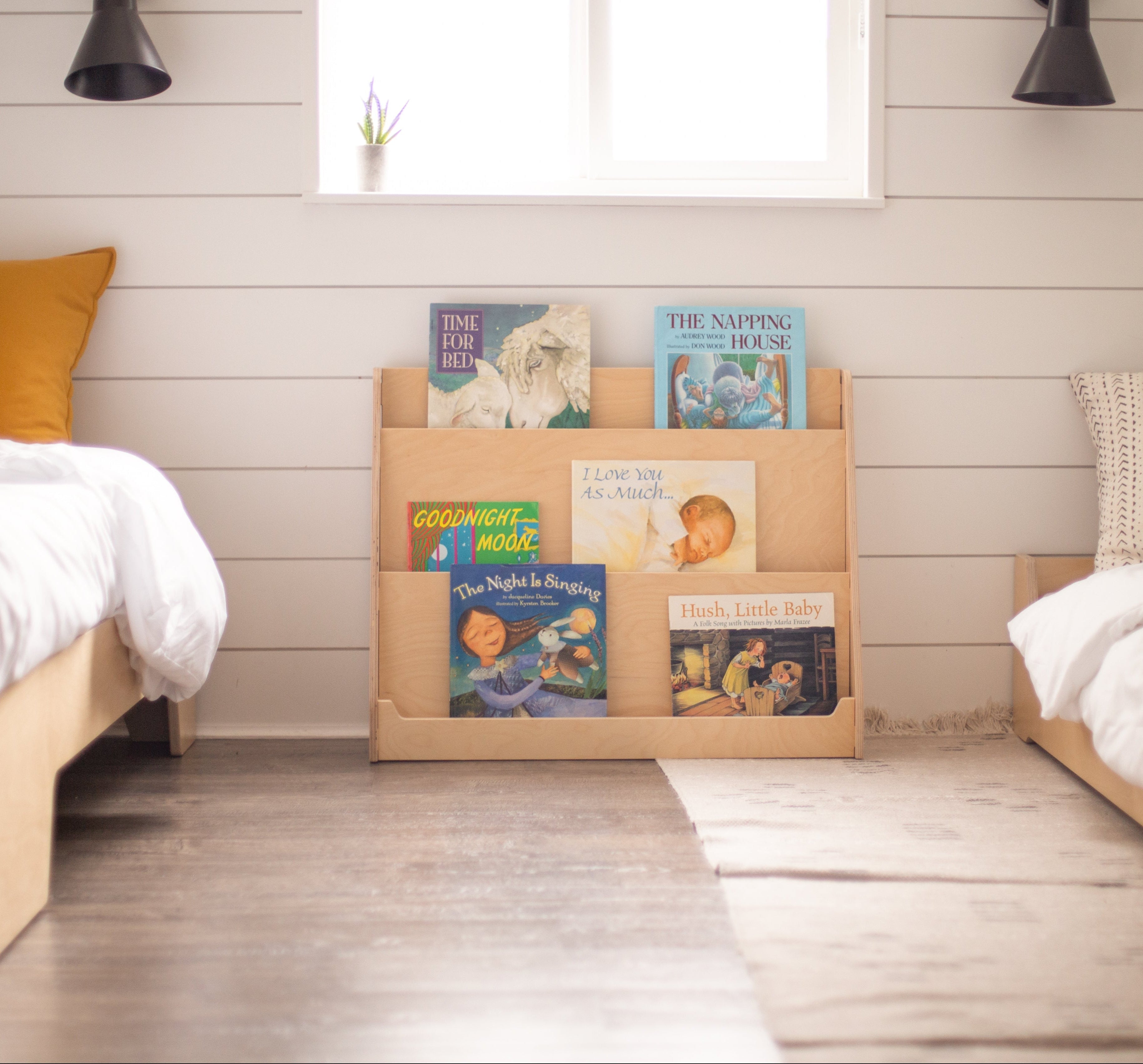 Lexico Book Display Shelf