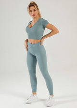 Solid Color Short Sleeve Yoga Bra And Pants
