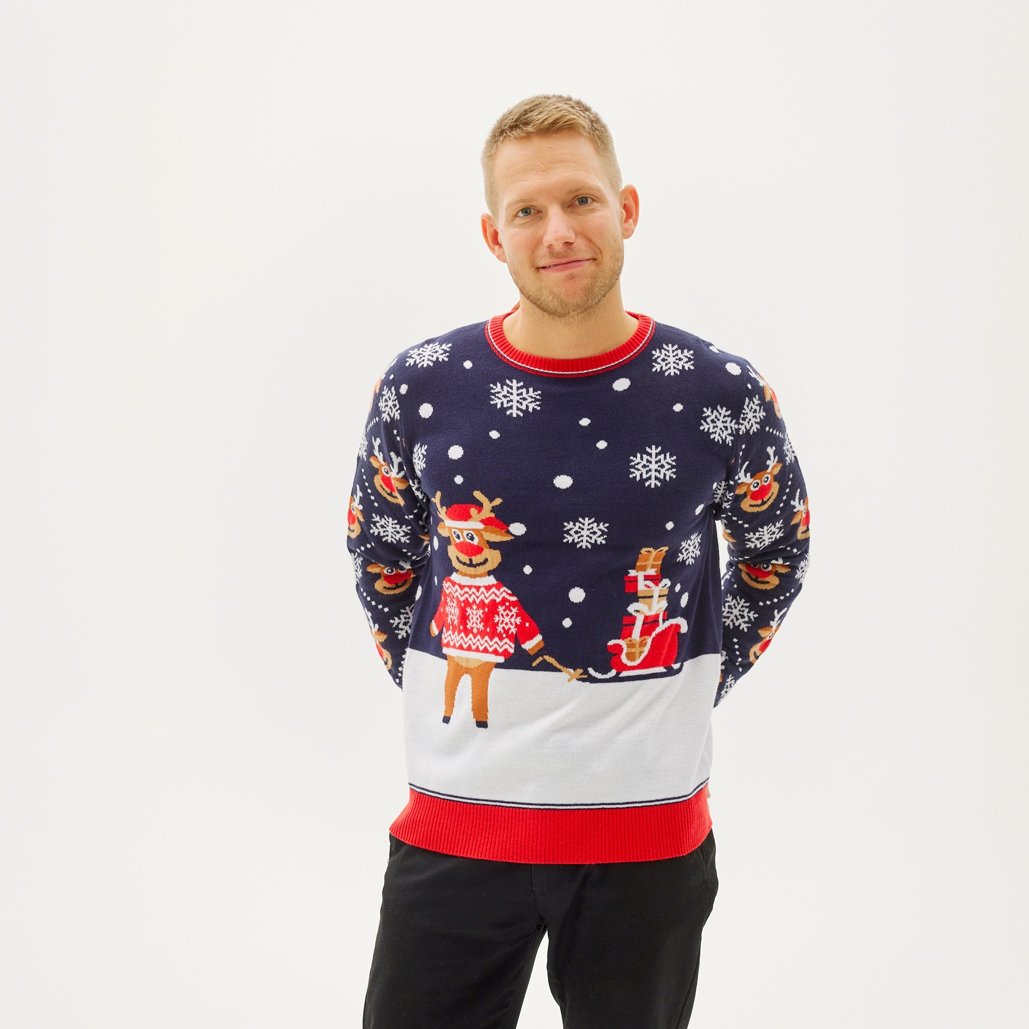 Läs mer om The Bringing Christmas Gifts Sweater - Herr