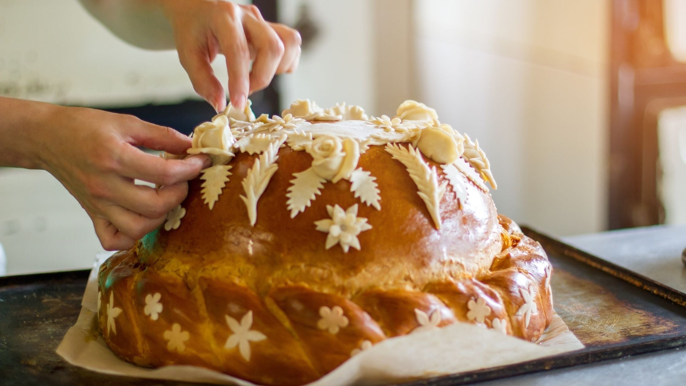 Ukrainian decorative ritual bread