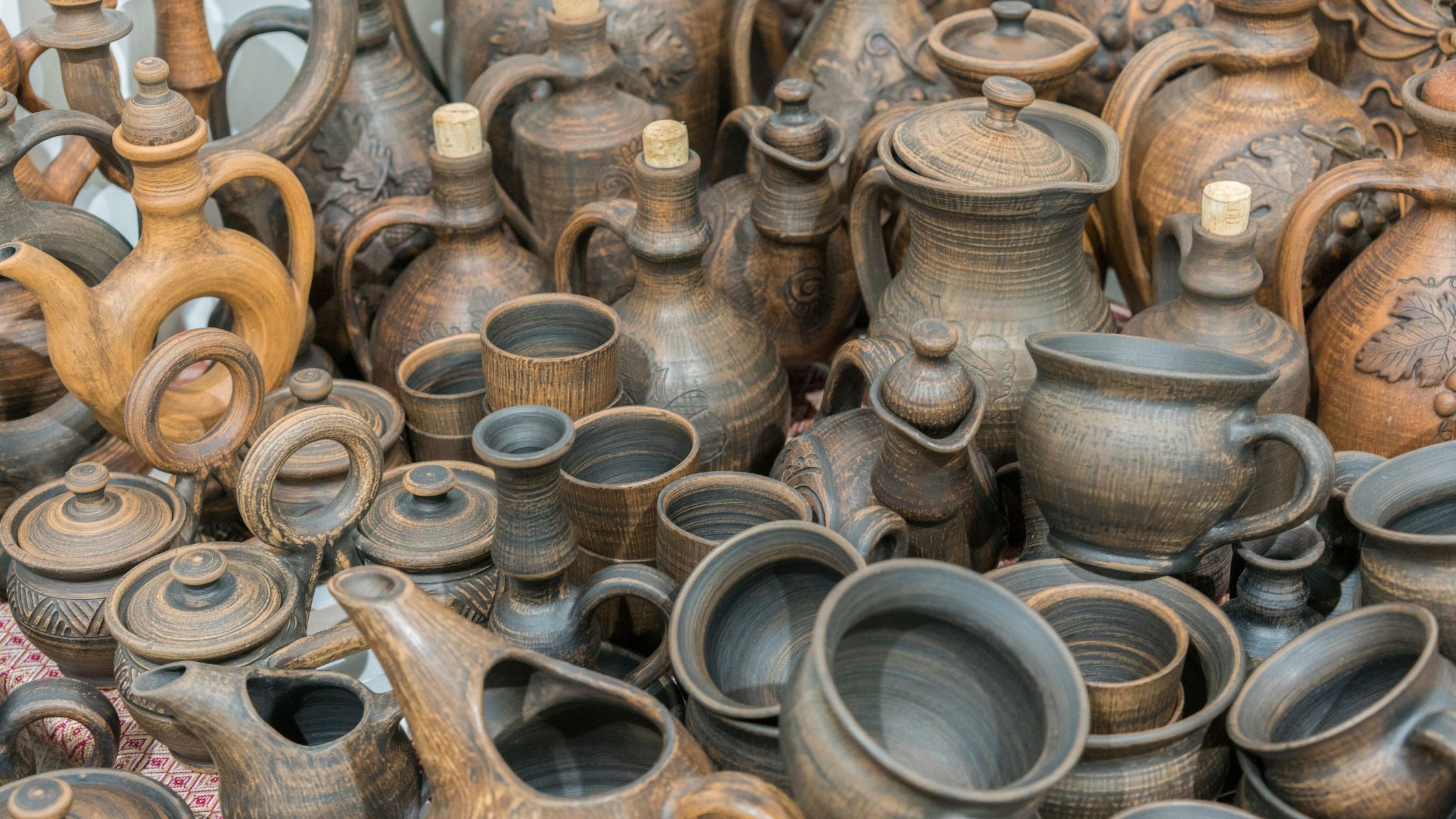Opishnya ceramics and black pottery from Ukraine