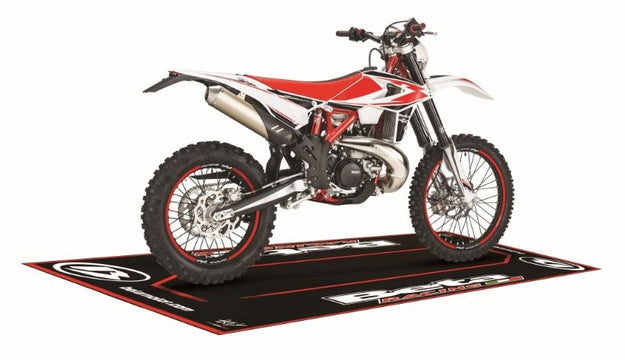 TAPIS ENVIRONNEMENT IPONE 100X200 CM absorption fim motocross enduro  sportive roadster chez equipmoto tapis environnemental moto