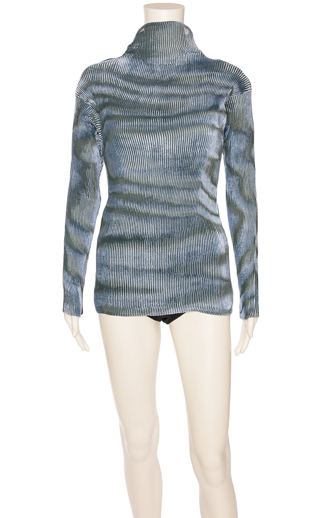 Front view of ISSEY MIYAKE Top Size: Medium