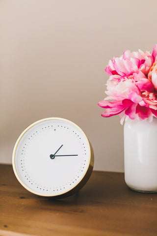 Clock with pink flowers