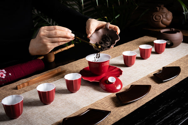 Rose Bush Travel Tea Set With Easy Gaiwan and Cups — Yunnan