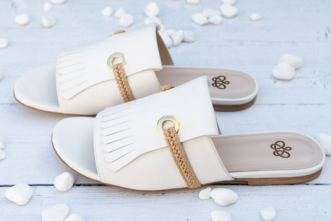 Amma nappa slide with raffia trim