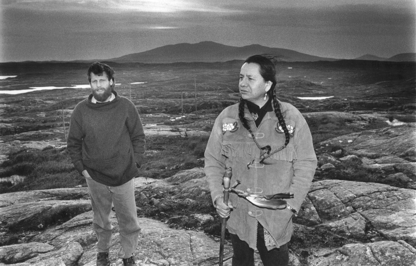 Sulian Stone Eagle Herney with Alastair McIntosh, 1994. (Photo: Murdo MacLeod).