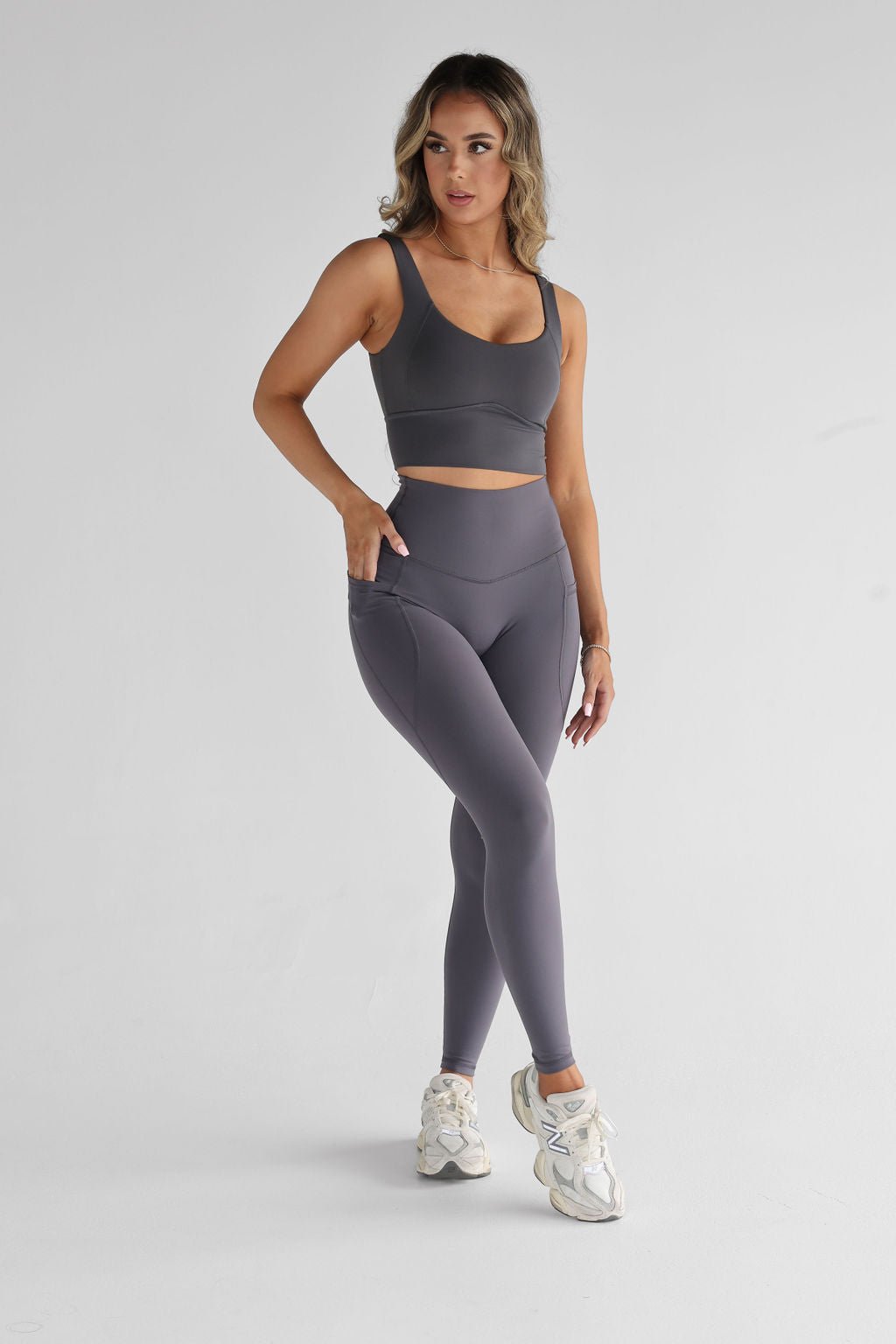Paola Side Pocket Workout Leggings – AECH ACTIVE