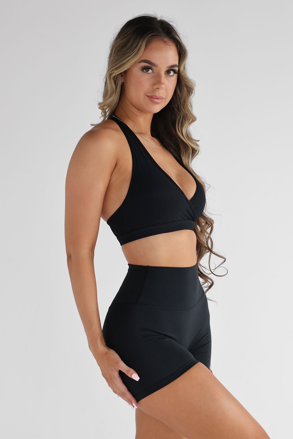 Signature Halter Top - Ebony – Beks Athletics