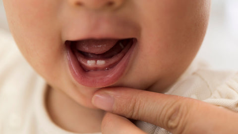 baby teething symptoms
