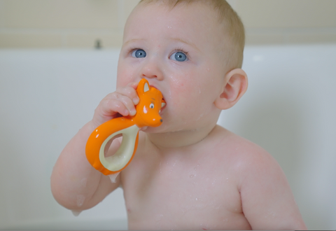 mini Mizzie Natural Teether and bath toy
