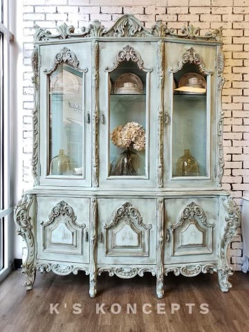 K's Koncepts Signature Piece - China Cabinet