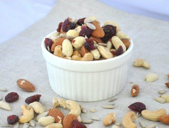 Dry Fruits & Nuts (100 Gram)