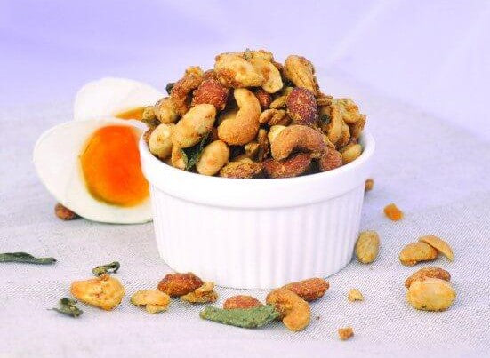 salted egg mixed nuts